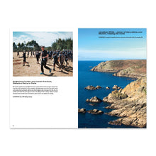 Load image into Gallery viewer, Beinghunted. Magazine 04 Mini